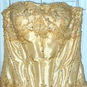 Gold Prom Dress!!